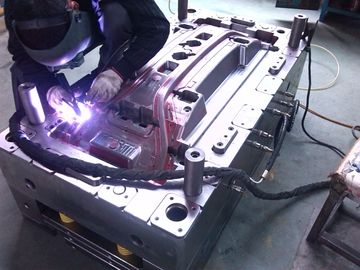 Bearbeitungsdienstleistungen Hochgeschwindigkeitsmetalleinspritzungs-Gestaltungspräzision CNC