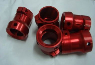 Aluminiumrot anodisieren maschinell bearbeitete Achse 4 CNC Präzision Teil-AL7075 0.005mm