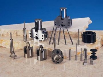 Kohlenstoffstahl-legierter Stahl Messing-CNC-Präzisionsdrehteile für medizinische Ausrüstung