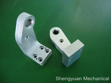AL7075-/AL6061 Präzision, die maschinelle Bearbeitungsteile CNC mit Weiß anodisiert mahlt