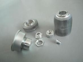 Edelstahl zerteilt CNC-Prototyp, der anodisiertes Aluminium maschinell bearbeitet