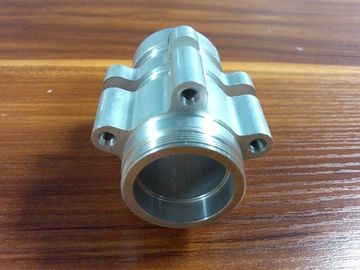 Metall-CNC-Präzisionsdrehteile-hochfeste Aluminiumspalte verdrängte