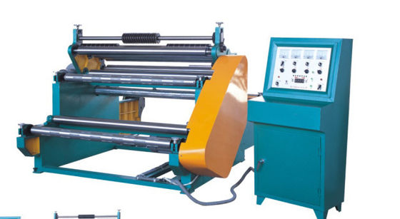 Aufschlitzendes und Rückspulenmaschine Full Auto-Luftfilter-Fertigungsstraße-ursprüngliches Papier