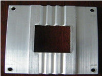 Hohe Präzision, die Bearbeitungsteile CNC, Aluminiumlegierungs-Mithelfer bohrt